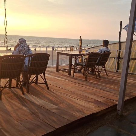 Happy Shack Beach And Wooden Huts Colvá Exterior foto