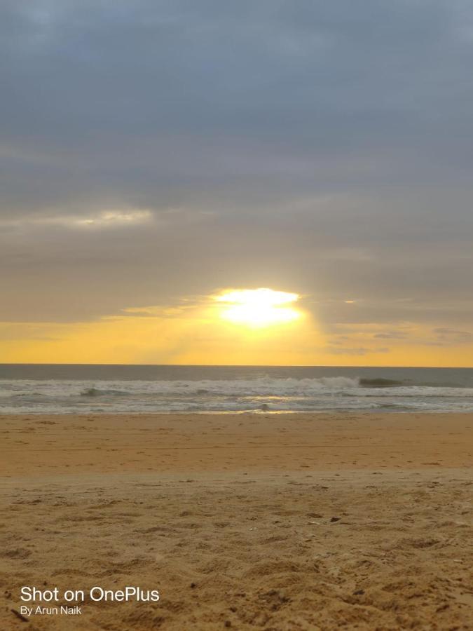 Happy Shack Beach And Wooden Huts Colvá Exterior foto