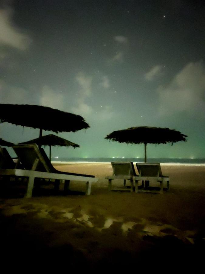 Happy Shack Beach And Wooden Huts Colvá Exterior foto