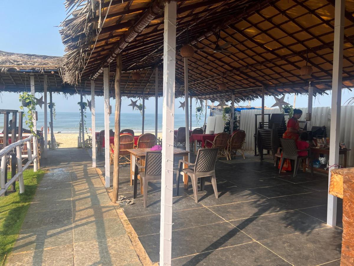 Happy Shack Beach And Wooden Huts Colvá Exterior foto