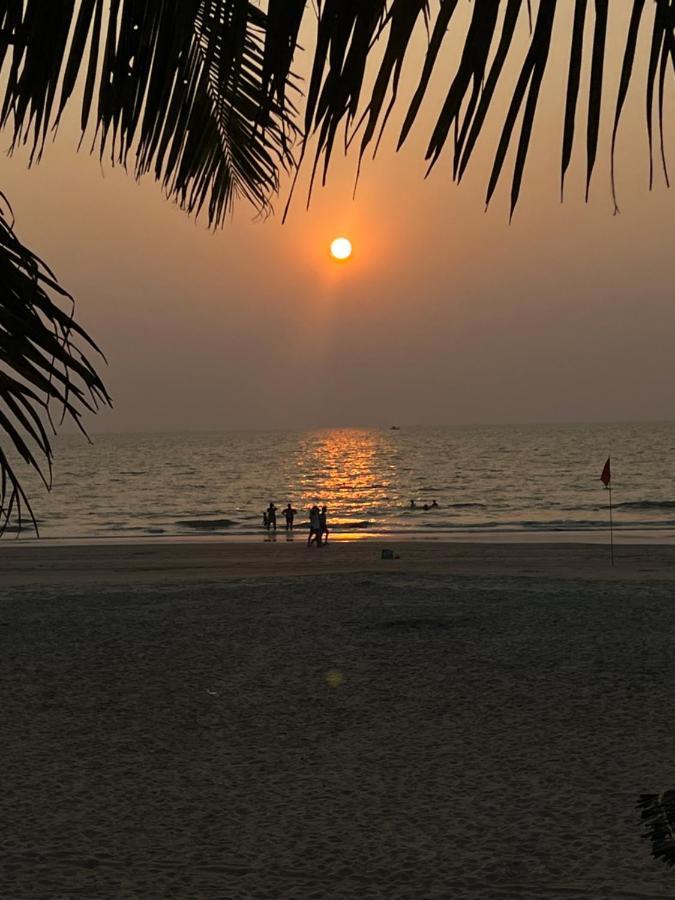 Happy Shack Beach And Wooden Huts Colvá Exterior foto