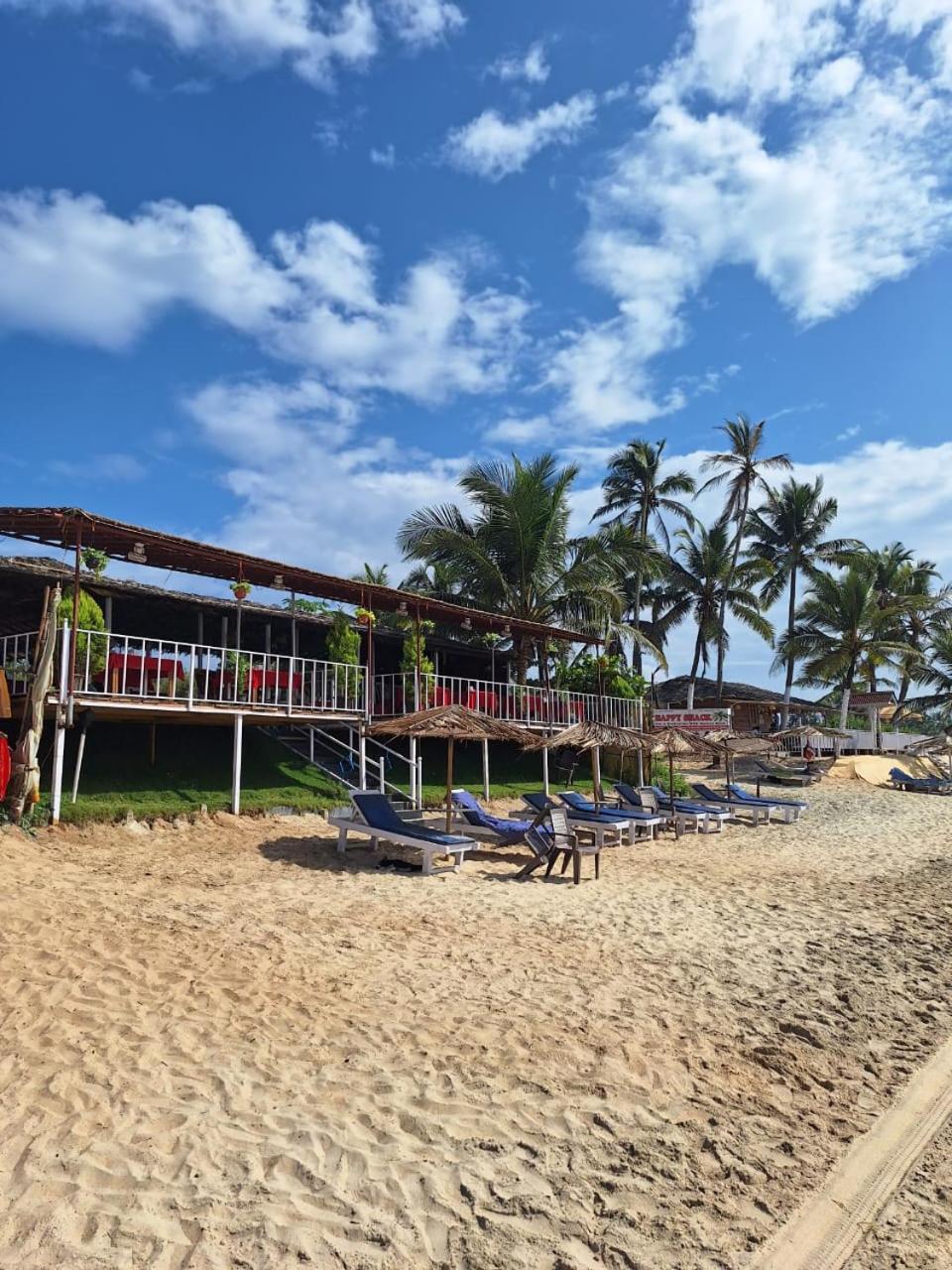 Happy Shack Beach And Wooden Huts Colvá Exterior foto